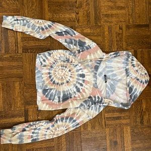 Comfortable cropped tie dye sweatshirt